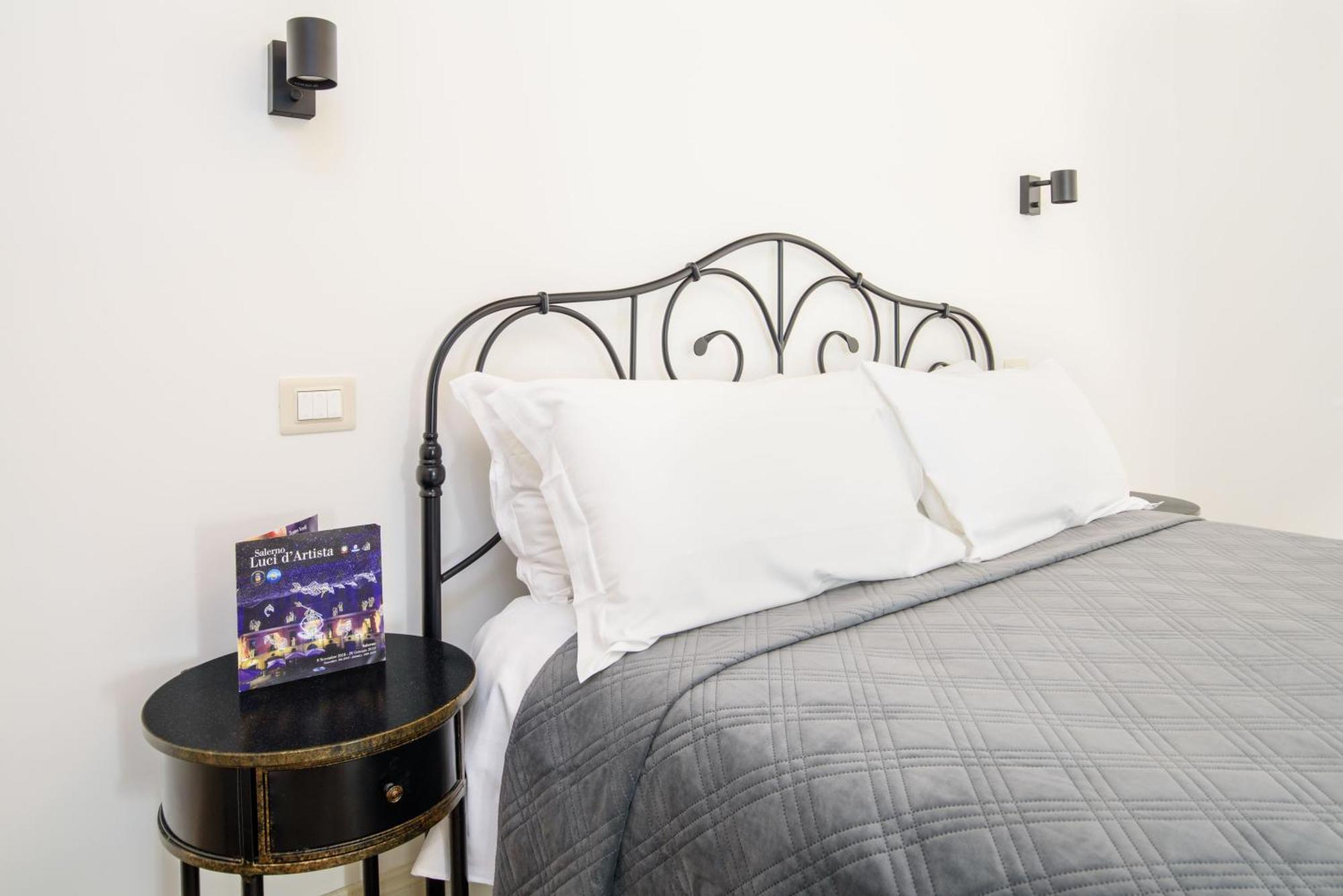 One&one Guest house *